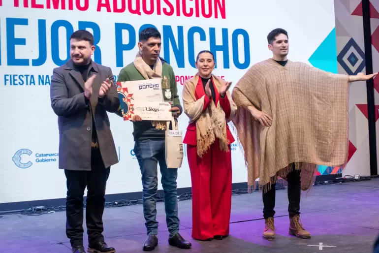 poncho 2025 premios poncho artesanos