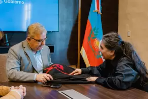 Mercedes Sosa y los ponchos de Londres: el hallazgo que Amarilla comparti con Jalil