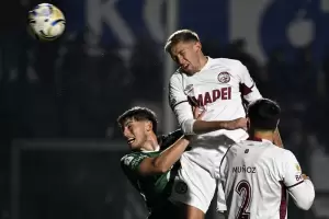 Lan�s derrot� a Sarmiento y obtuvo su primer triunfo en el torneo