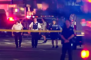 Al menos cuatro muertos tras un ataque armado en un rascacielos de Nueva York