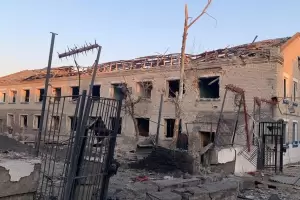 Rusia lanza ataques mortales sobre Ucrania en medio de advertencias de Trump