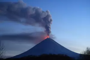 Kamchatka: el volc�n Klyuchevskoy entr� en actividad tras el hist�rico sismo