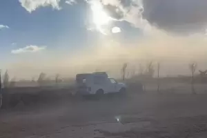 Defensa Civil y Desarrollo Social asistirn a vecinos de Laguna Blanca por el fuerte temporal