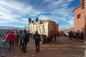 El Gobierno refuerza asistencia a las familias de Laguna Blanca afectadas por el temporal