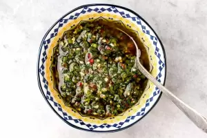 Paso a paso: Cmo hacer el mejor chimichurri casero?, ideal para acompaar tus comidas