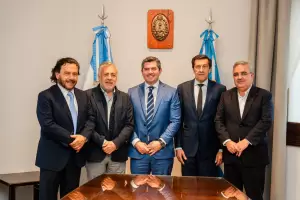 Jalil particip de un encuentro clave de minera con gobernadores en San Juan