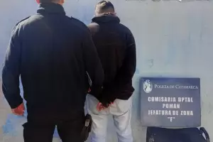 Lo detuvieron por caminar borracho en la v�a p�blica y le descubrieron droga