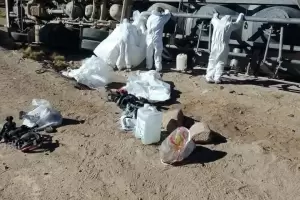 Volc un camin con cal en Antofagasta de la Sierra