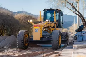 Beln: iniciaron trabajos para asfaltar y mejorar el ingreso a la ciudad