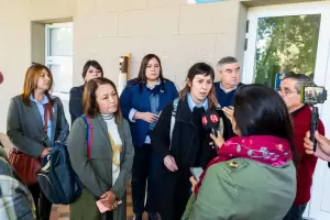 Docentes en el CAPE: Reclamaron por despidos y deudas salariales