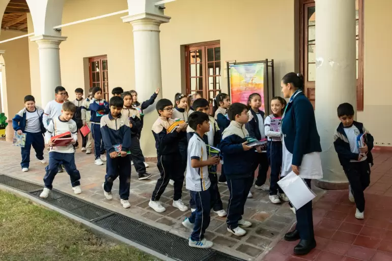 biblioteca julio herrera