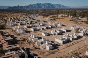 La Provincia contina con la construccin de 90 viviendas en Tinogasta