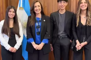 Camino a Estocolmo: los alumnos belichos recibieron el apoyo de Victoria Villarruel