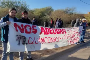 Trabajadores de ALCO-Camino reclamaron frente a Casa de Gobierno por sueldos y aguinaldos adeudados