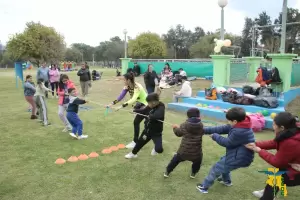 Los empleados de Comercio celebraron el Da del Nio a pura fiesta