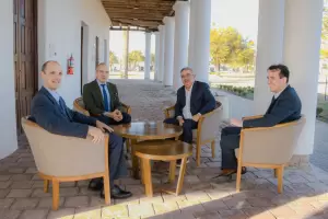 Jalil recibi a ejecutivos de Glencore tras la solicitud de adhesin de Agua Rica al RIGI