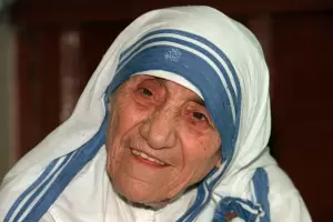 Madre Teresa: a 115 aos de su nacimiento, la historia de una inmensa mujer