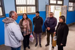 Diputados opositores exigen respuestas a la crisis de salud y educacin