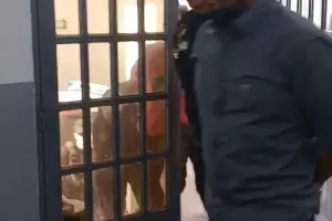 Arrestaron al abogado Filippin tras violar una medida judicial