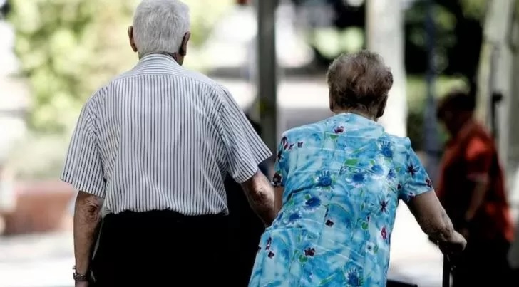 Qué dice la psicología sobre los adultos mayores que empiezan a deshacerse de sus pertenencias