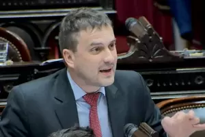 Monti denunci a Barros por presunto trfico de influencias y pedir su jury