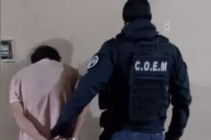 Detuvieron a un joven acusado de agredir a su pareja en el sur de la Capital