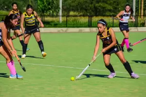 Tres jugadoras Sub-14 de hockey son convocadas al equipo provincial