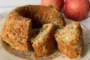 Budn de manzana saludable: una receta simple y nutritiva que gana adeptos en Catamarca