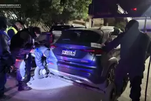 Provoc disturbios y agredi a una mujer polica en un control: la alcoholemia fue positiva