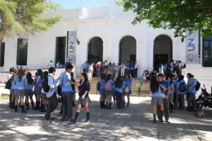 Familias de estudiantes de La Fray le piden a Arellano que intervenga en el conflicto