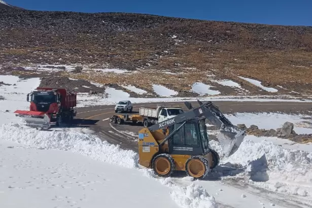 Habilitan el Paso Internacional San Francisco con circulaci�n limitada