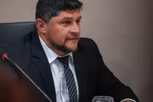 Proyecto en F.M.E busca pasar a planta permanente a trabajadores precarizados