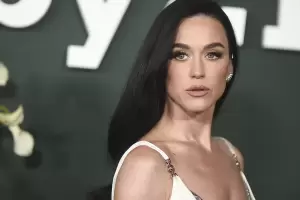 Es viral: Katy Perry sorprende a sus fans regalando empanadas