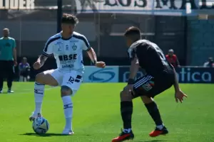 Deportivo Riestra derrot a Central Crdoba y es lder del Grupo B