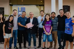 Ley Pierri: 76 familias recibieron las escrituras de sus viviendas en la provincia