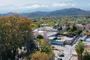 La fibra ptica llega a los hogares e instituciones de Pomn