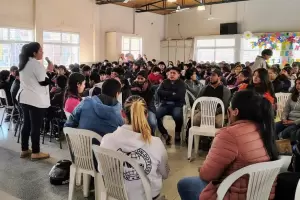 Problemticas sociales: talleres para la comunidad escolar de Santa Mara