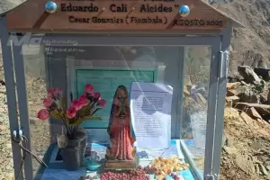 Turistas solidarios erigen una ermita a ms de 5.000 metros de altura