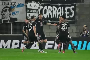 Riestra abri la fecha con una victoria de local ante Gimnasia