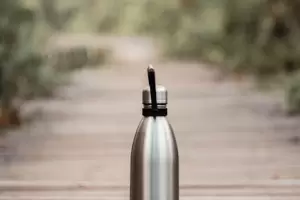 Cada cunto se debe lavar la botella trmica?: esto es lo que revela una ingeniera en alimentos