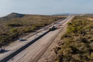 El Corredor Vial Este entr� en su etapa final y se pavimentan los �ltimos kil�metros