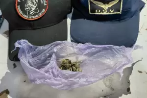 Los sorprendieron con marihuana en un puesto caminero