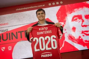 Oficial: Gustavo Quinteros se convirti� en el nuevo DT de Independiente