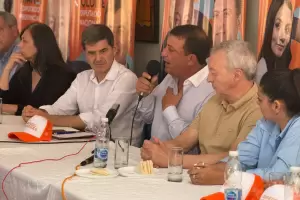 Manzi cuestion� a Milei y a Jalil en su recorrido por Fiambal�