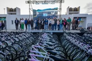 Entregaron 200 bicicletas a estudiantes de Fray Mamerto Esqui