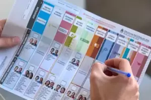 La Cmara Nacional Electoral celebr el debut de la Boleta nica de Papel