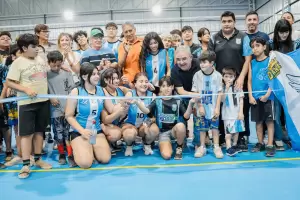 El Gobierno inaugur� las obras de infraestructura deportiva en el predio de El Liberal