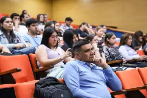 Charla sobre las oportunidades y desafos del patrimonio como recurso turstico