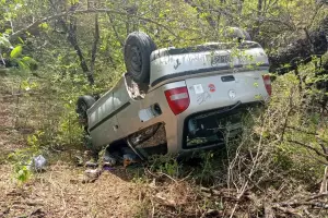 Perdi el control de su auto y volc en la Ruta 42