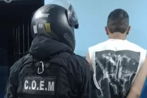 Detenido por amenzar de muerte a su expareja y a la actual pareja de ella